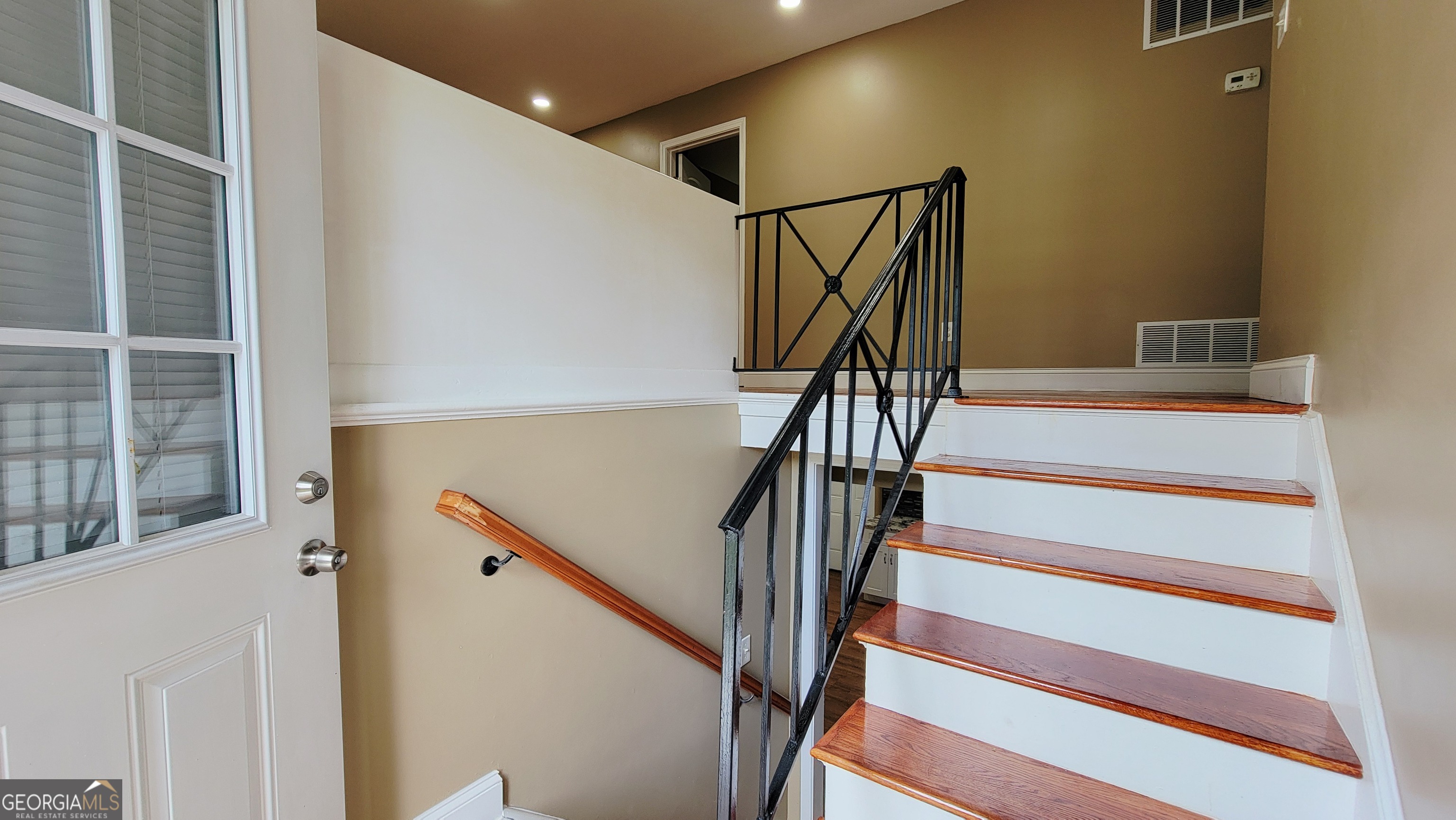 4491 Glade Road Forest Park, GA 30297 - Photo 5 of 41 a view of entryway