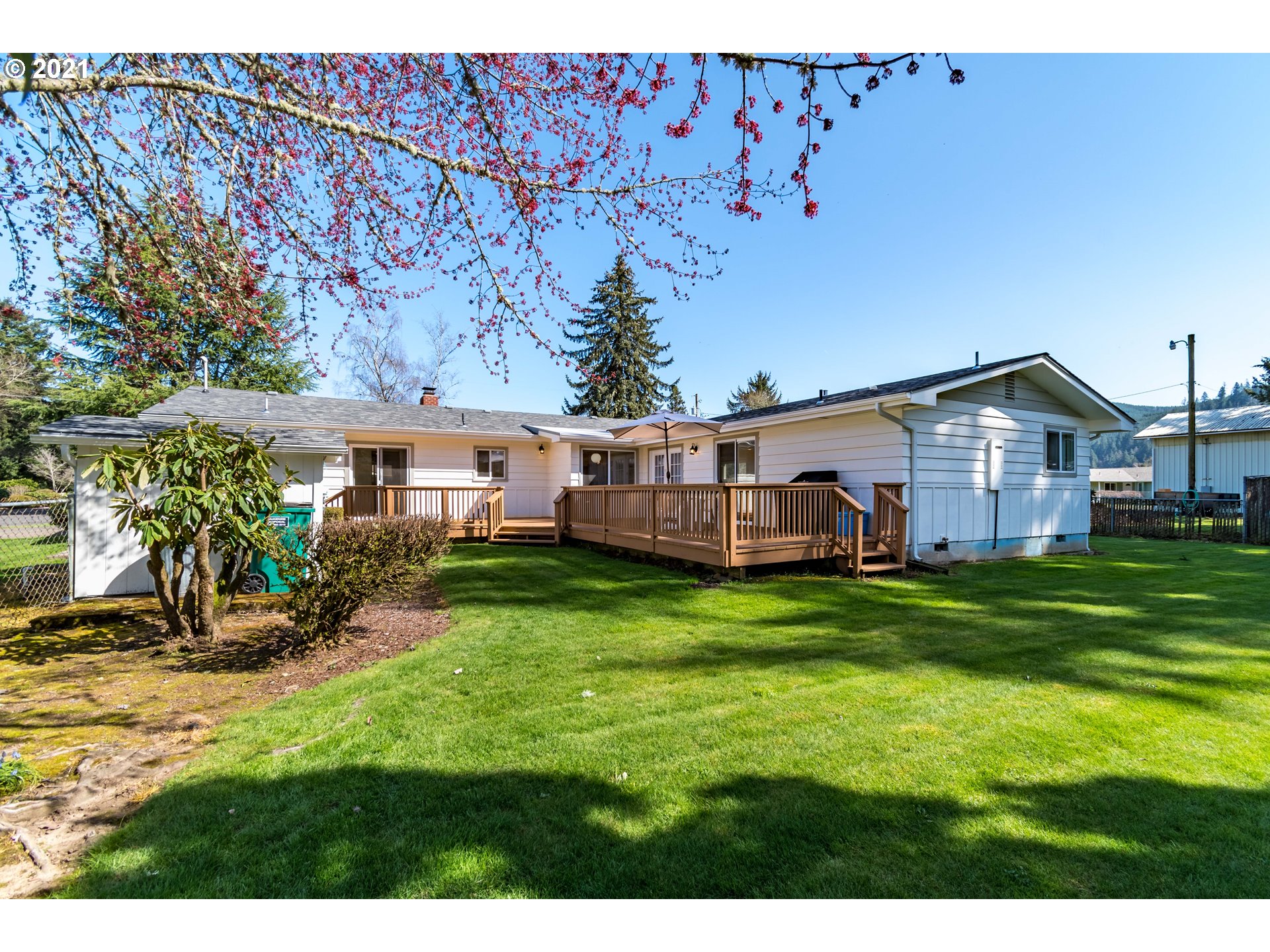 39000 Bryant Lane Springfield, OR 97478 - Photo 26 of 32