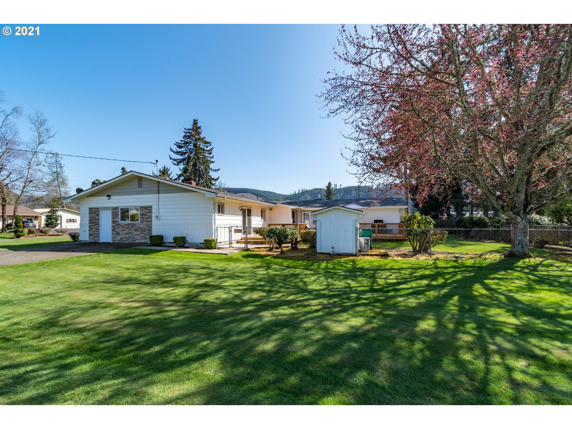 39000 Bryant Lane Springfield, OR 97478 - Photo 27 of 32