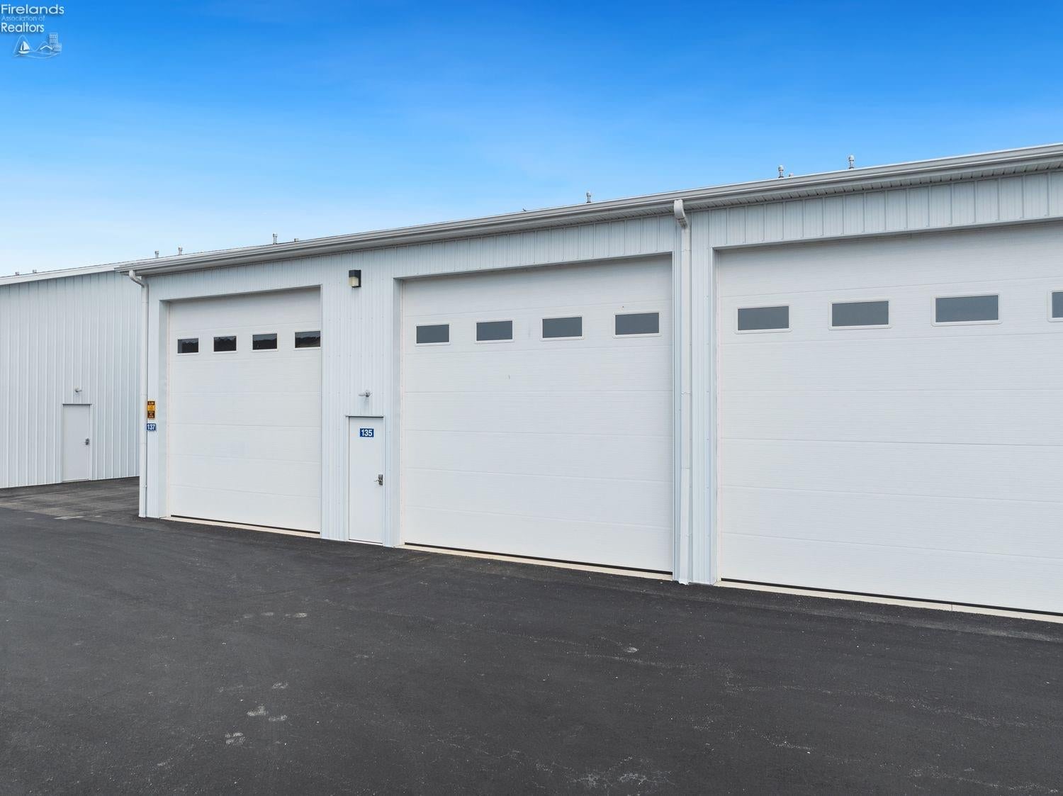 780 Southeast Catawba Road, Unit 135 Port Clinton, OH 43452 - Photo 7 of 15 Gallery Image 7