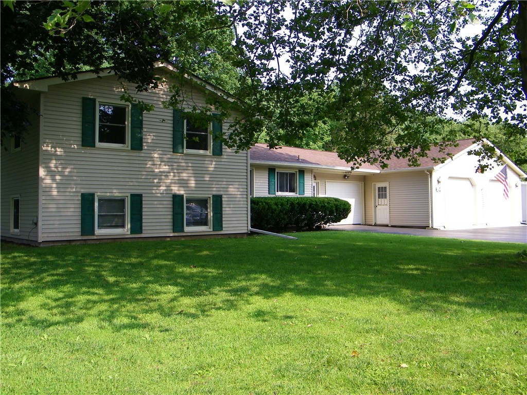 184 Hogan Road Perinton, NY 14450 - Photo 1 of 1 Welcome to 184 Hogan Road. Pet free and smoke fre