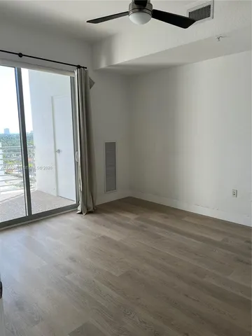 $2,500 | Royal Poinciana, Hollywood, FL 33020