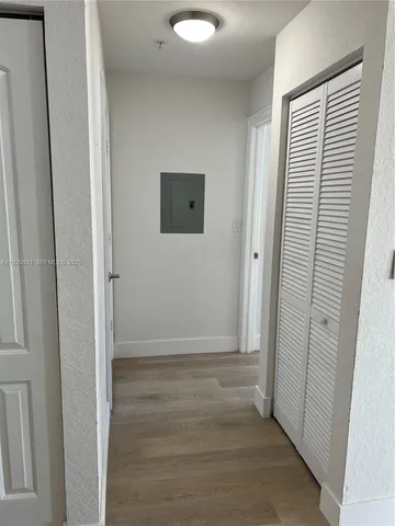 $2,500 | Royal Poinciana, Hollywood, FL 33020