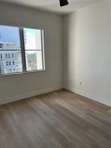 $2,500 | Royal Poinciana, Hollywood, FL 33020