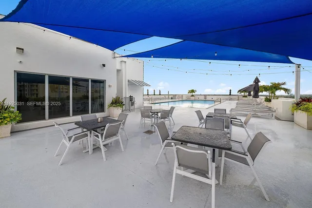 $2,500 | Royal Poinciana, Hollywood, FL 33020