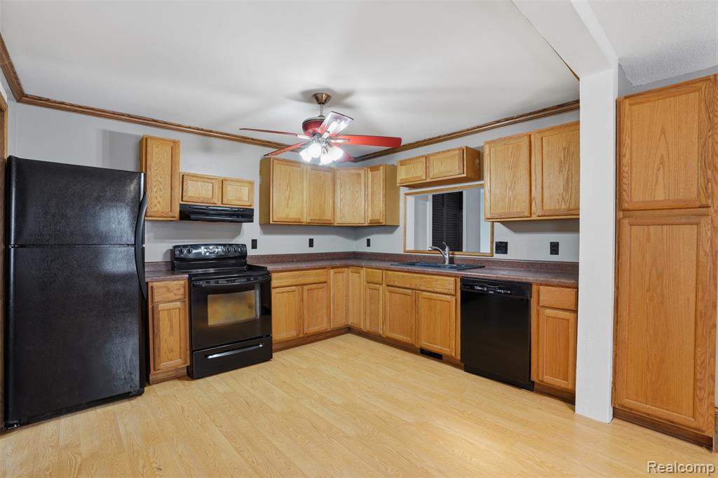 1028 Carleton Road Milan, MI 48160 - Photo 4 of 29