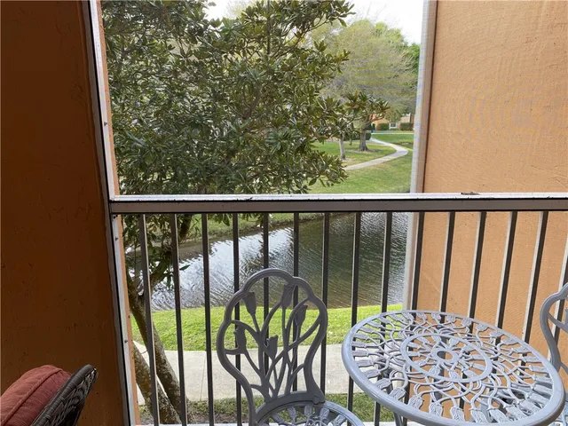 $2,300 | 5020 Fairways Circle, Unit J203, Vero Beach, FL 32967