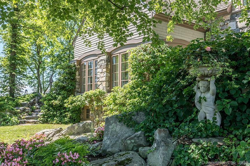 33 Nodine Pasture Road Kent, CT 06757 - Photo 31 of 40 front view of a house with a garden