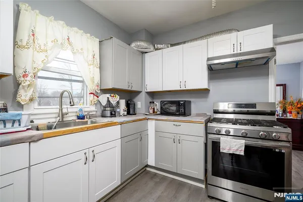$500,000 | 527 Cary Street, Orange, NJ 07050
