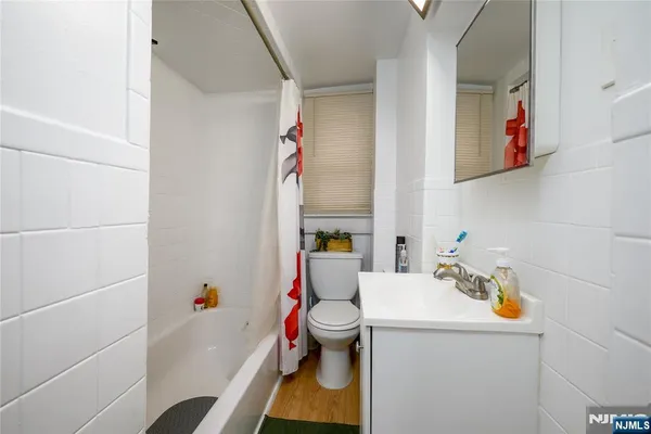 $500,000 | 527 Cary Street, Orange, NJ 07050