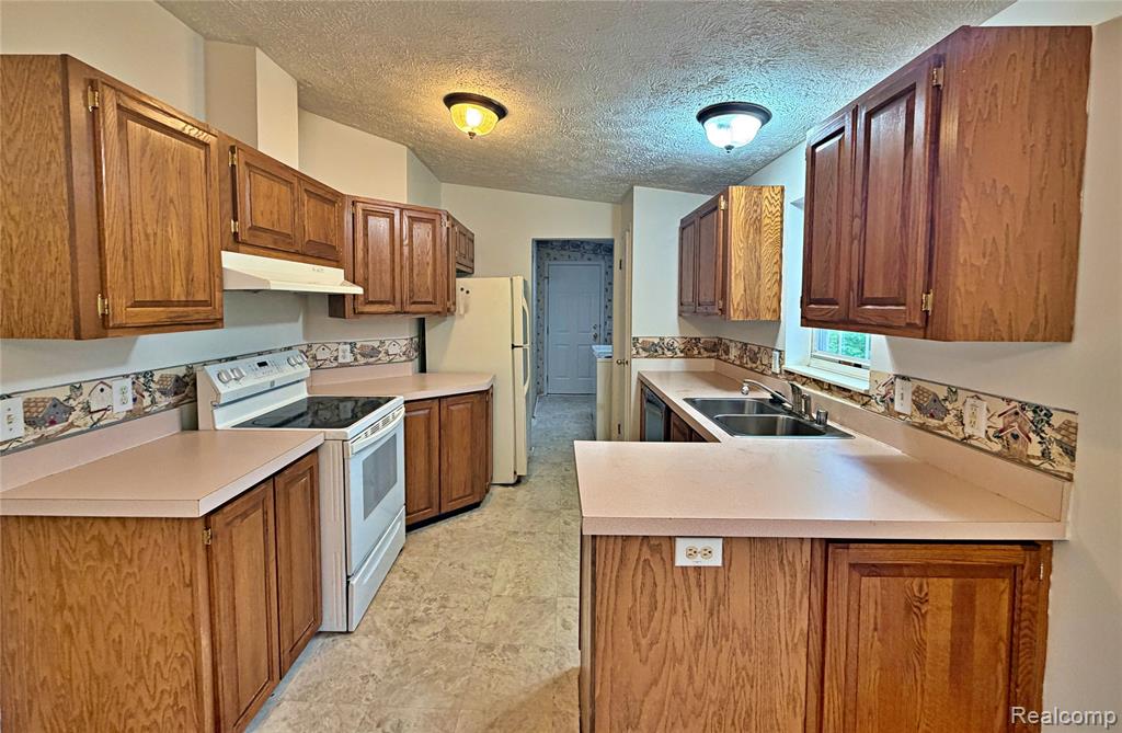 2801 Lackie Road Elkton, MI 48731 - Photo 8 of 20