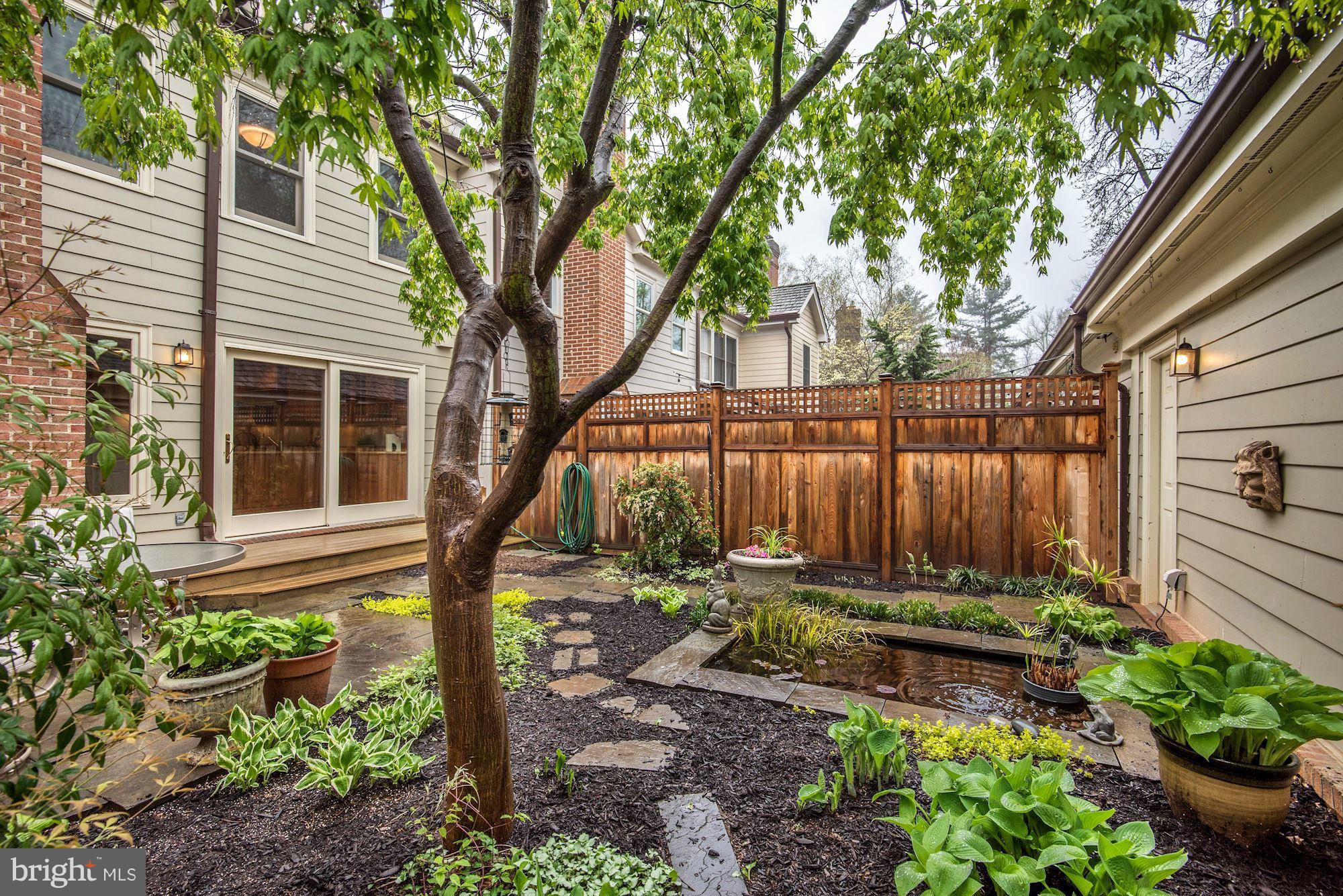7215 Evans Mill Road McLean, VA 22101 - Photo 29 of 30 Georgetown Patio