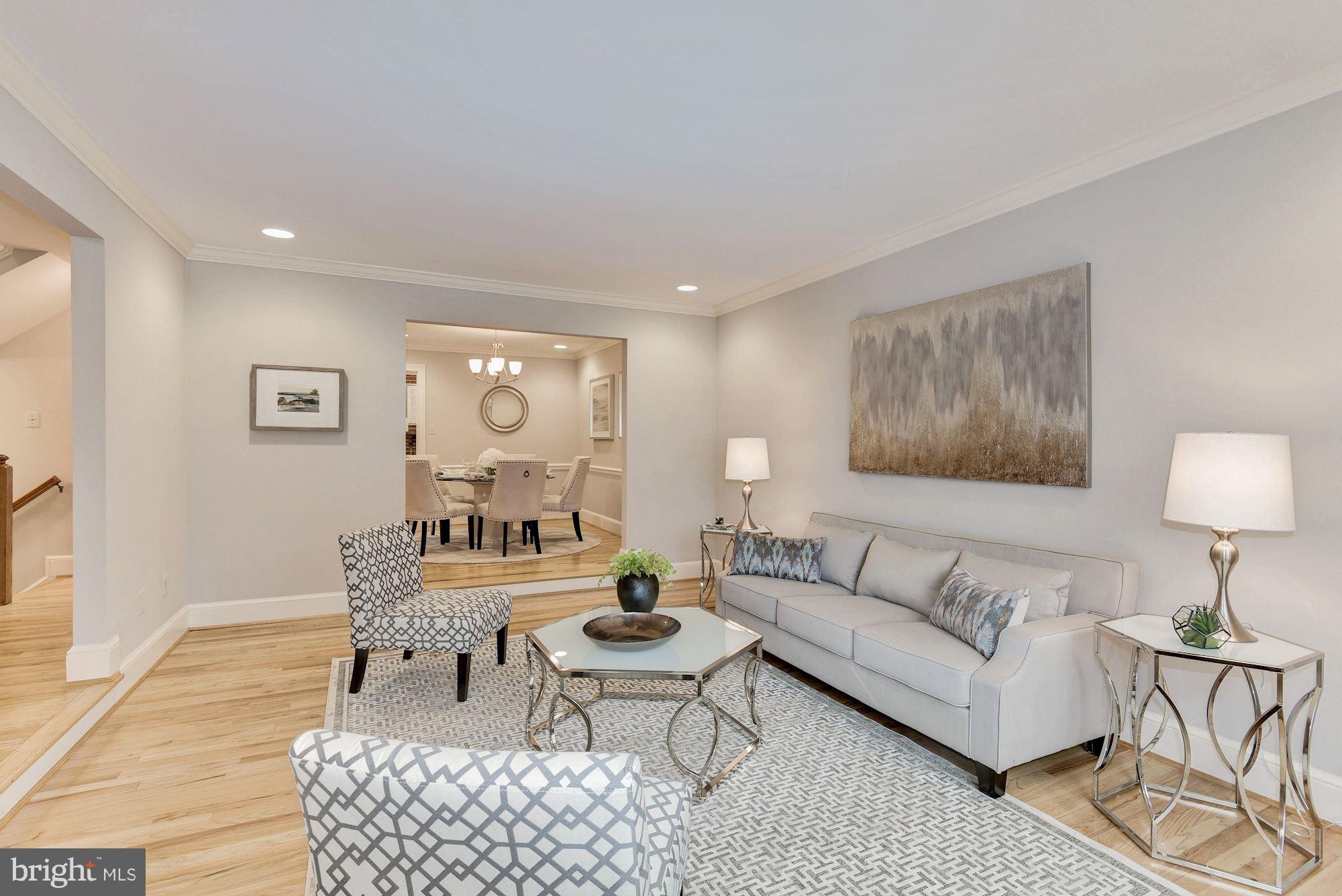 7215 Evans Mill Road McLean, VA 22101 - Photo 5 of 30 Living Room