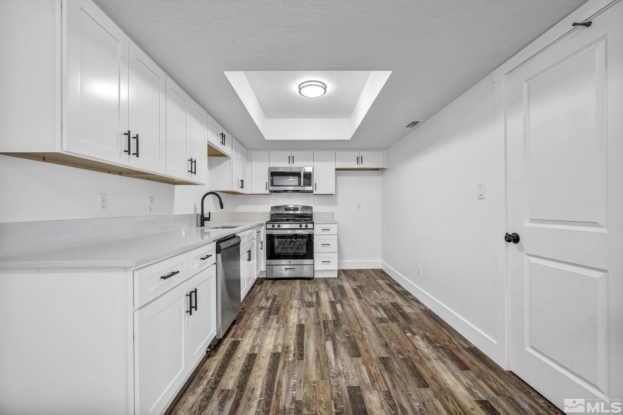 2300 Dickerson Road, Unit 32 Reno, NV 89503 - Photo 3 of 18 Photo 1