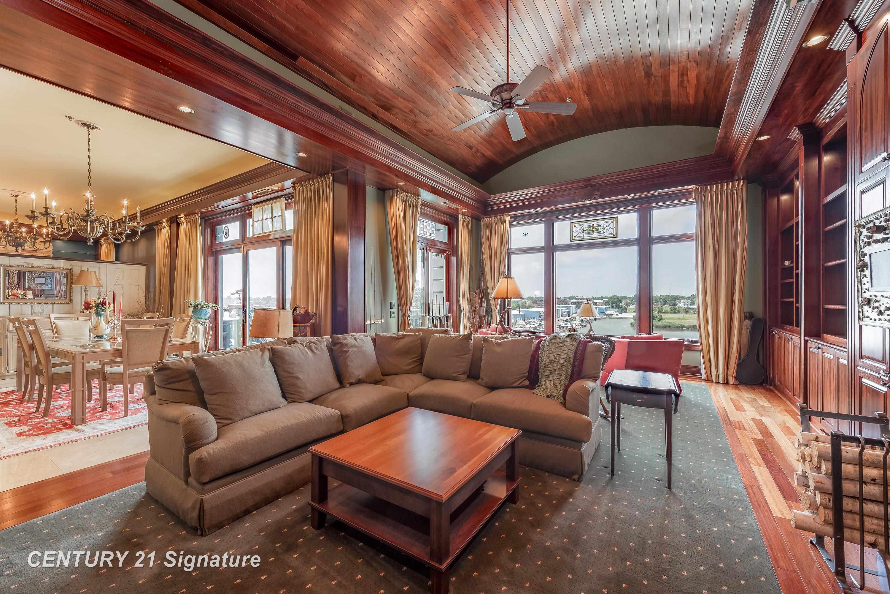 1111 North Water Street Bay City, MI 48708 - Photo 11 of 71 50213767-79c492a9-02db-4c27-8481-b653a321368a.JPG