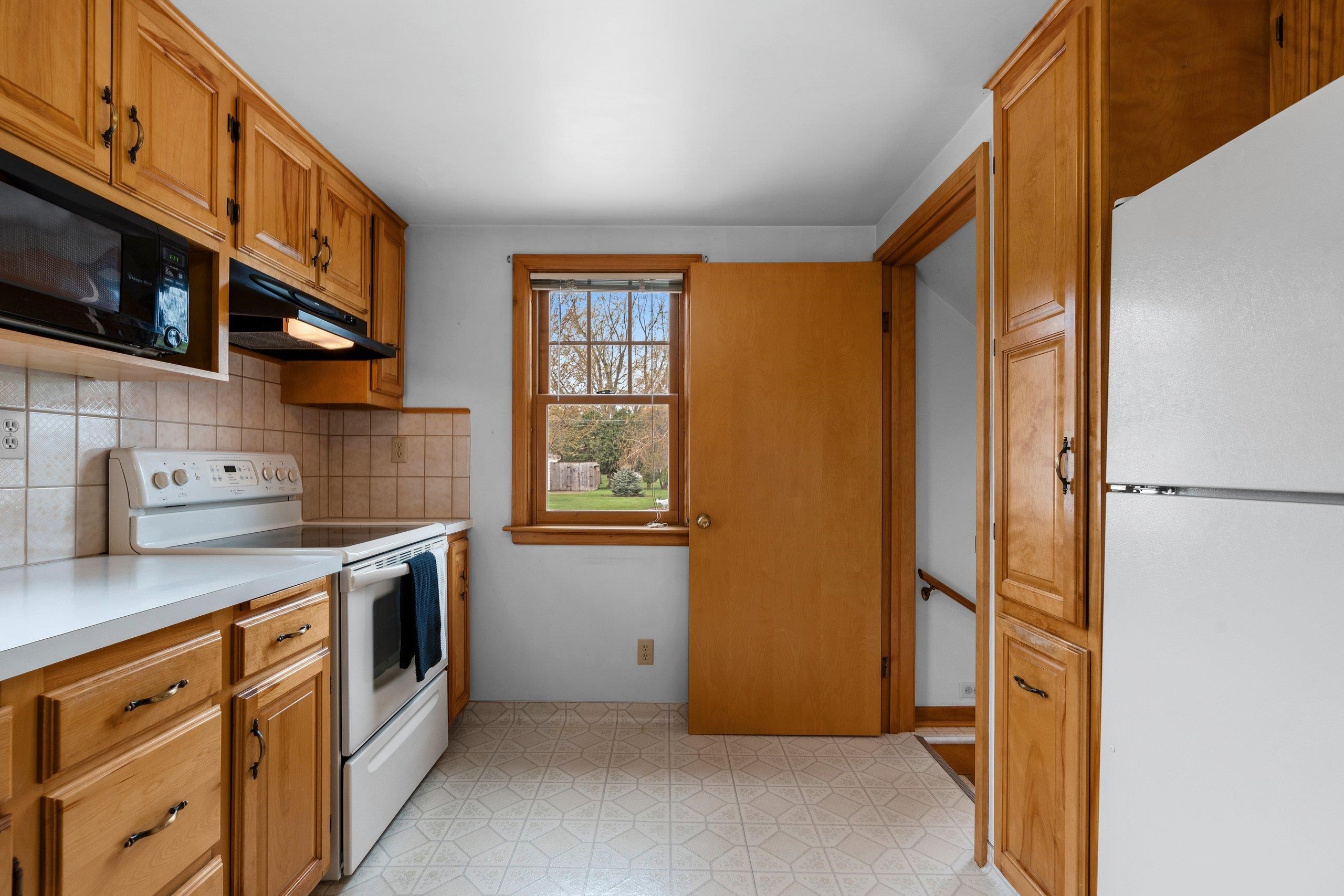 2301 Carleton Avenue Appleton, WI 54915 - Photo 14 of 78