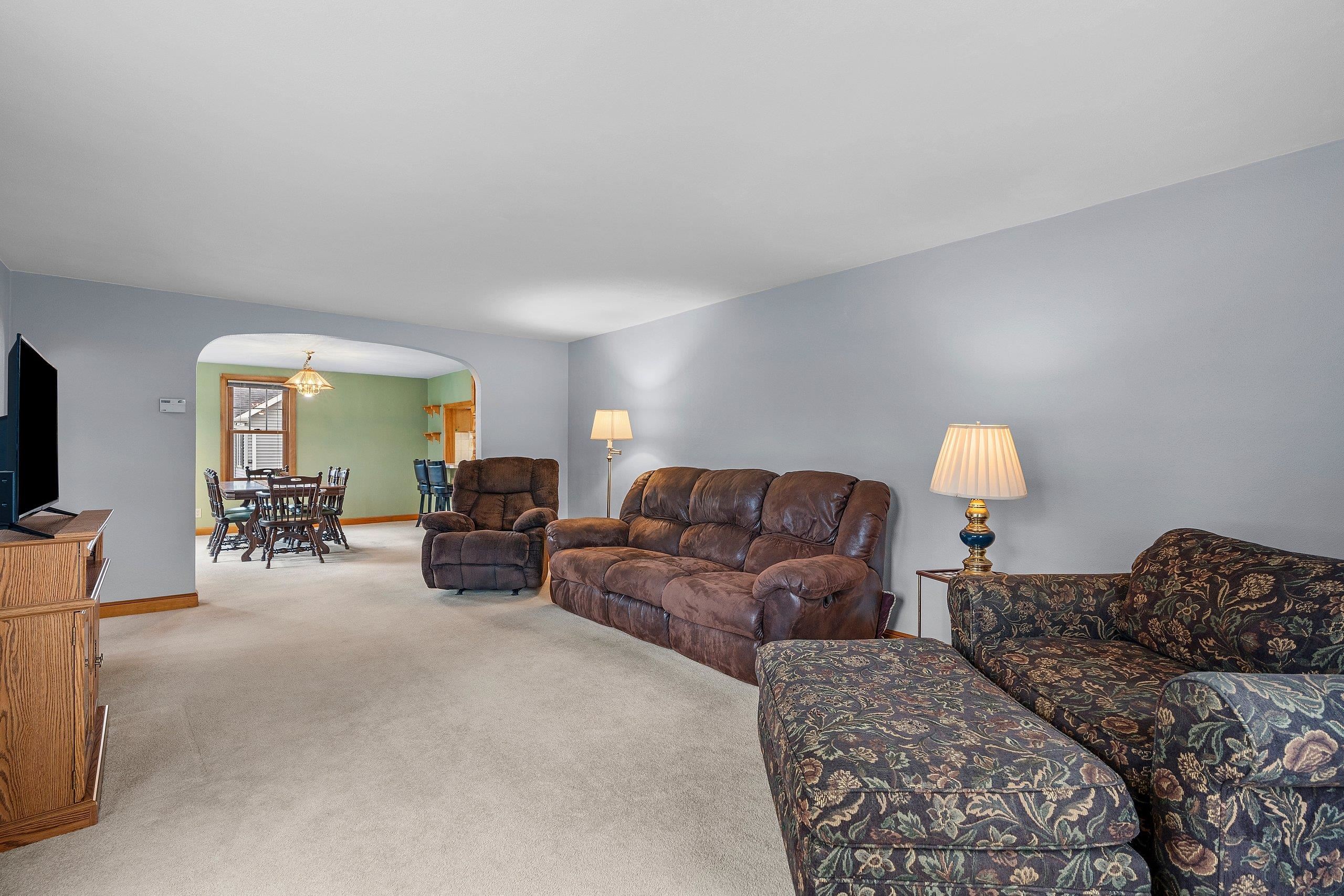 2301 Carleton Avenue Appleton, WI 54915 - Photo 6 of 78