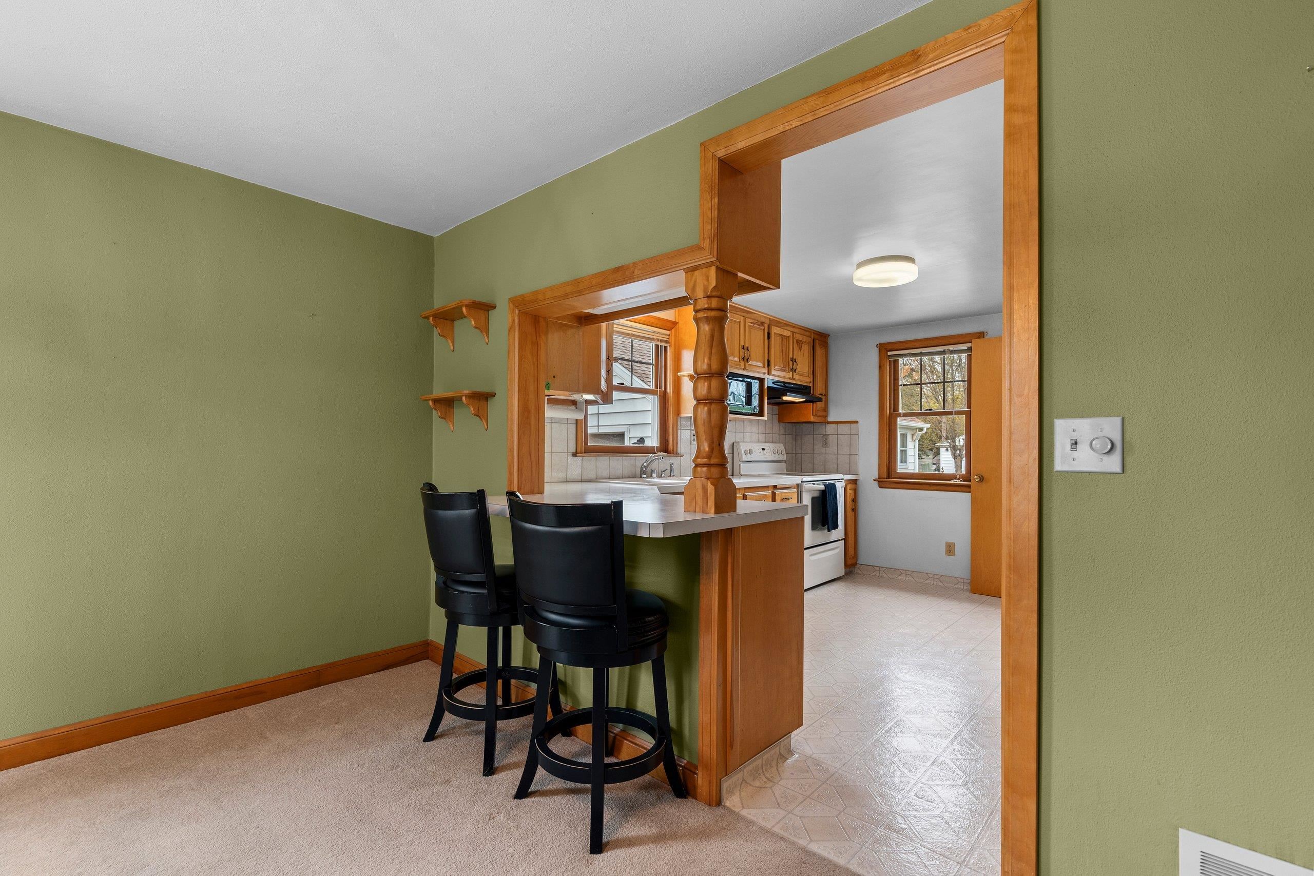 2301 Carleton Avenue Appleton, WI 54915 - Photo 10 of 78