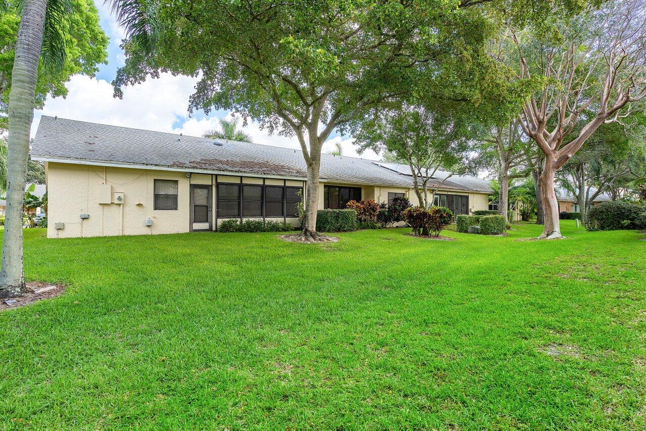 10904 Waterberry Court Boca Raton, FL 33498 - Photo 23 of 37 Exterior Back