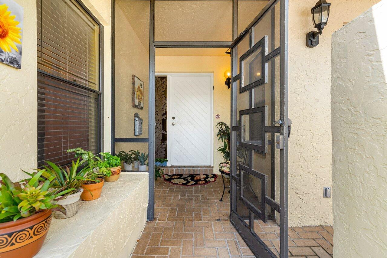 10904 Waterberry Court Boca Raton, FL 33498 - Photo 3 of 37 Exterior Front