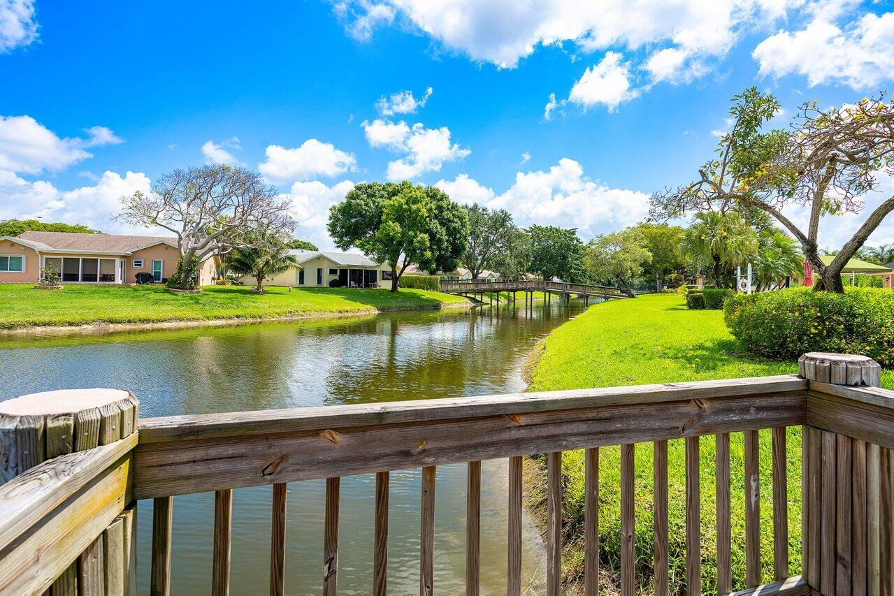 10904 Waterberry Court Boca Raton, FL 33498 - Photo 34 of 37 Clubhouse/Deck