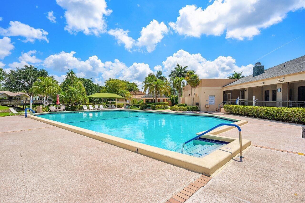 10904 Waterberry Court Boca Raton, FL 33498 - Photo 35 of 37 Clubhose/Pool