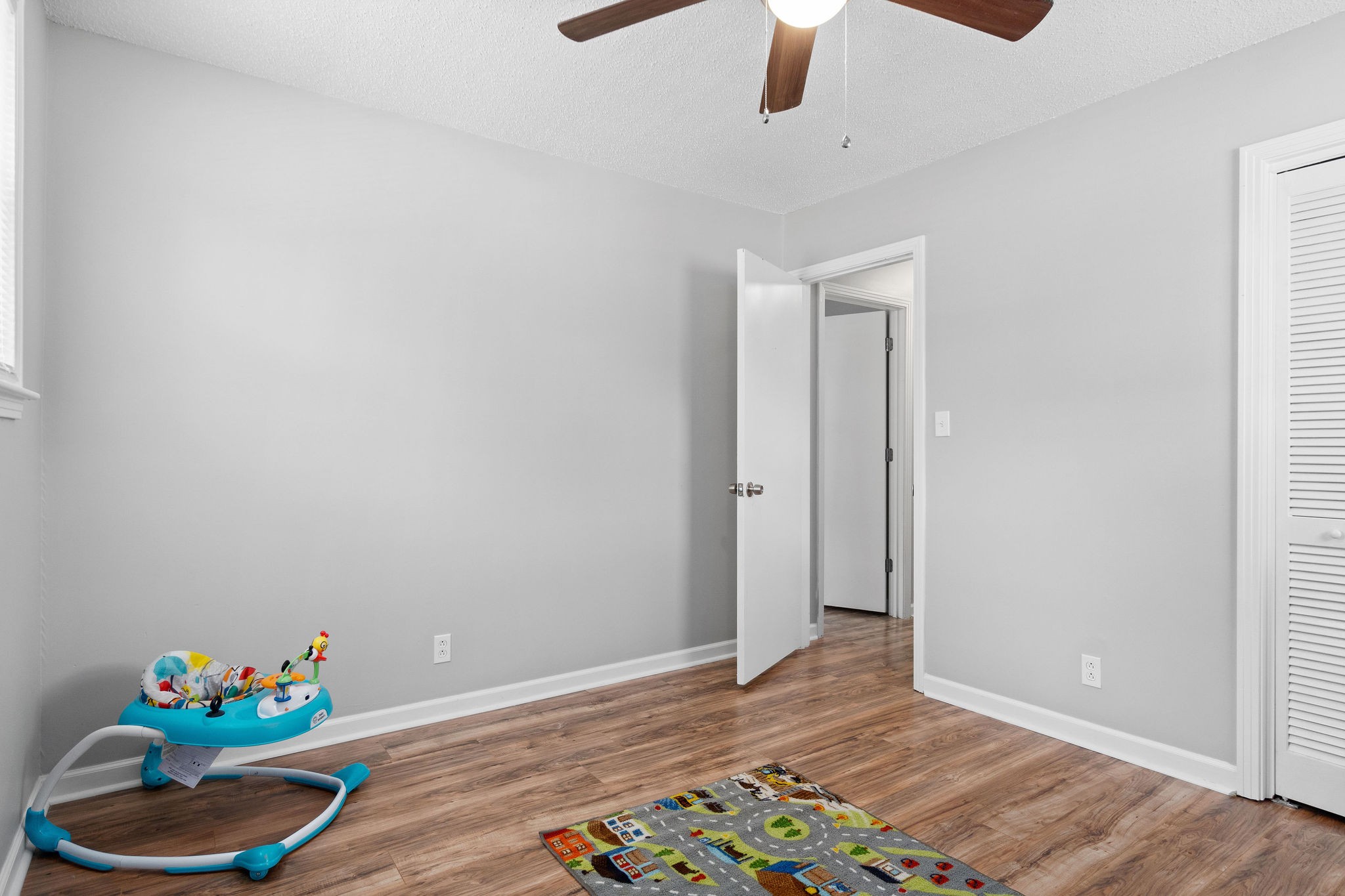 573 Lafayette Road Clarksville, TN 37042 - Photo 21 of 31 a view of an empty room