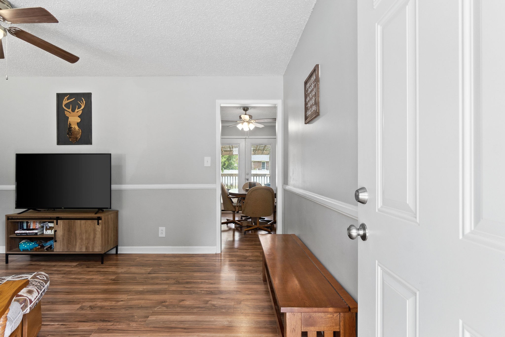 573 Lafayette Road Clarksville, TN 37042 - Photo 3 of 31 a living room with furniture and a flat screen tv