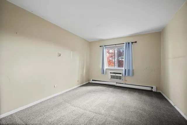 $185,000 | 1311 South Finley Road, Unit 416, Lombard, IL 60148