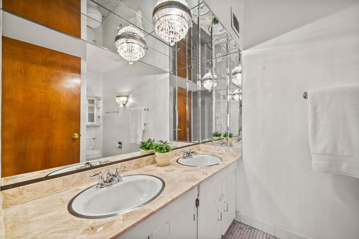 1311 South Finley Road, Unit 416 Lombard, IL 60148 - Photo 10 of 17