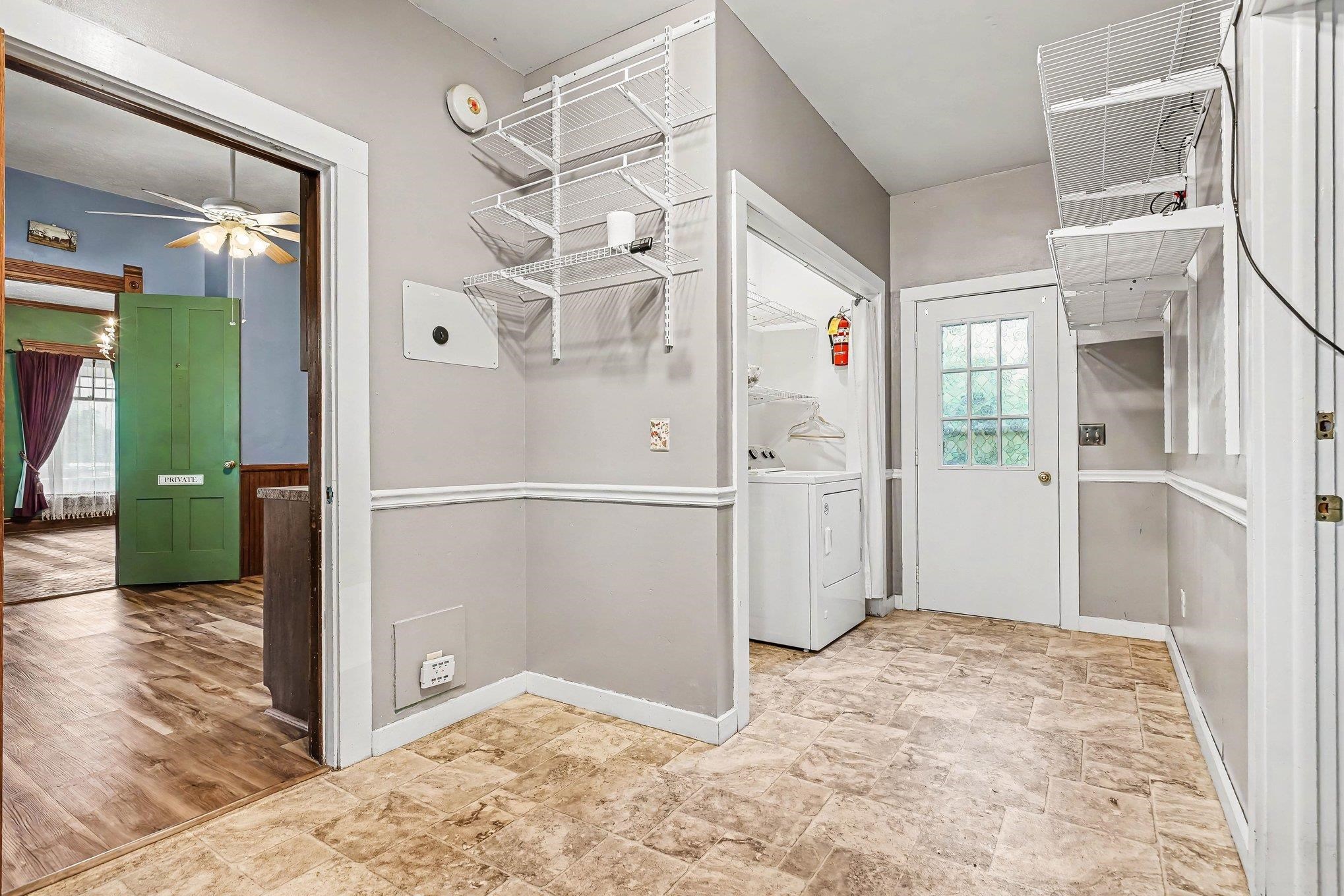435 South Main Street Middlebury, IN 46540 - Photo 14 of 36