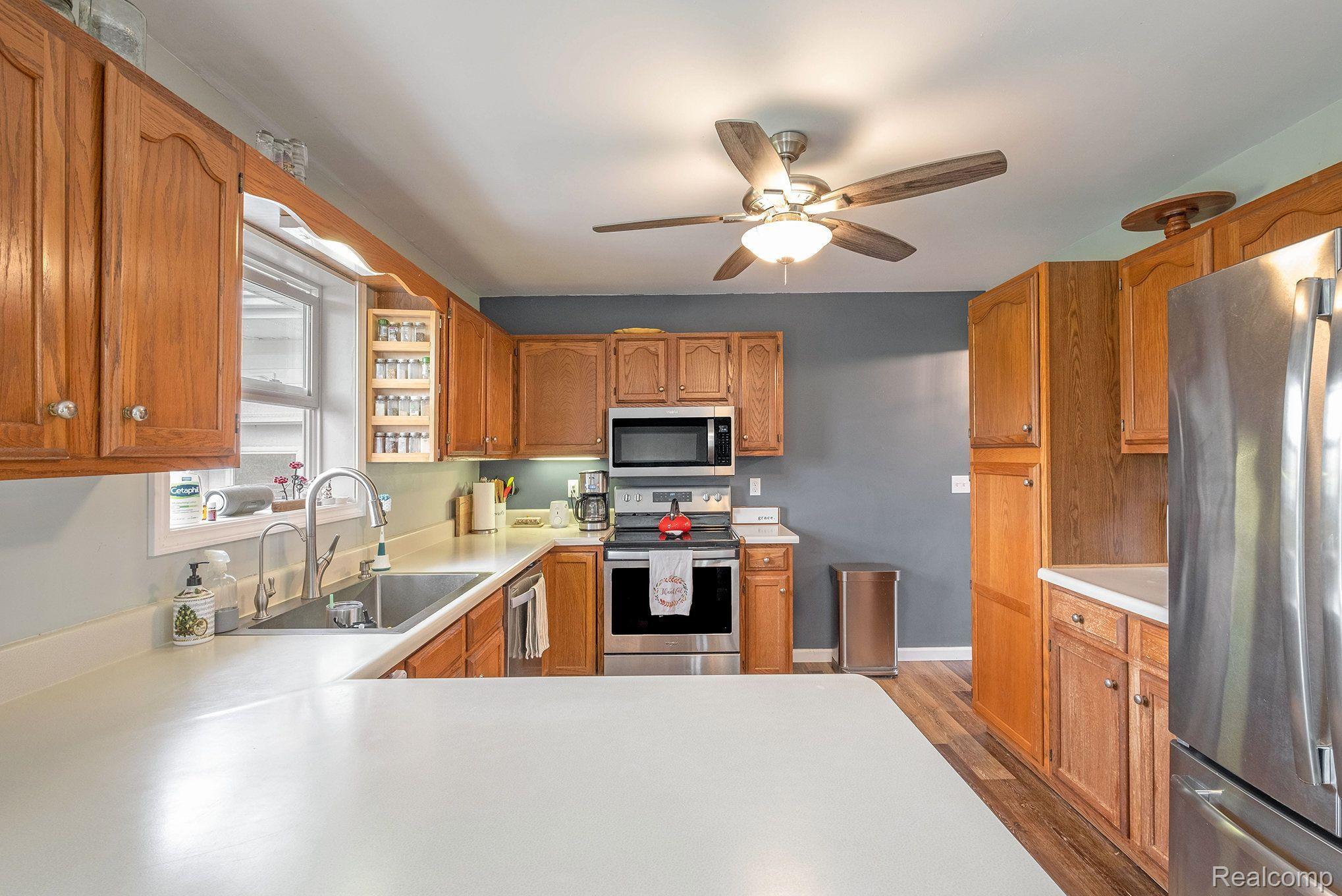 1199 North Seymour Road Flushing, MI 48433 - Photo 11 of 31 Gallery Image 11