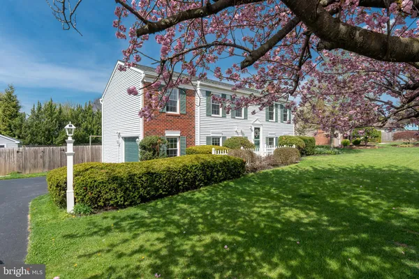 $399,900 | 2451 Cypress Drive, Lancaster, PA 17602