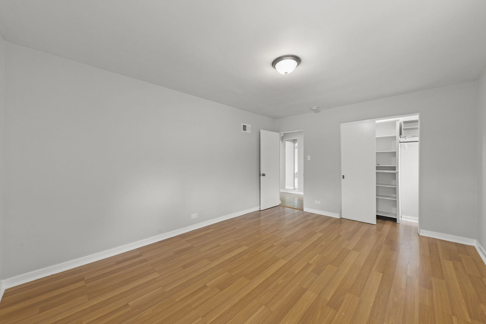 2301 18th Avenue North Riverside, IL 60546 - Photo 12 of 28 a view of an empty room with wooden floor