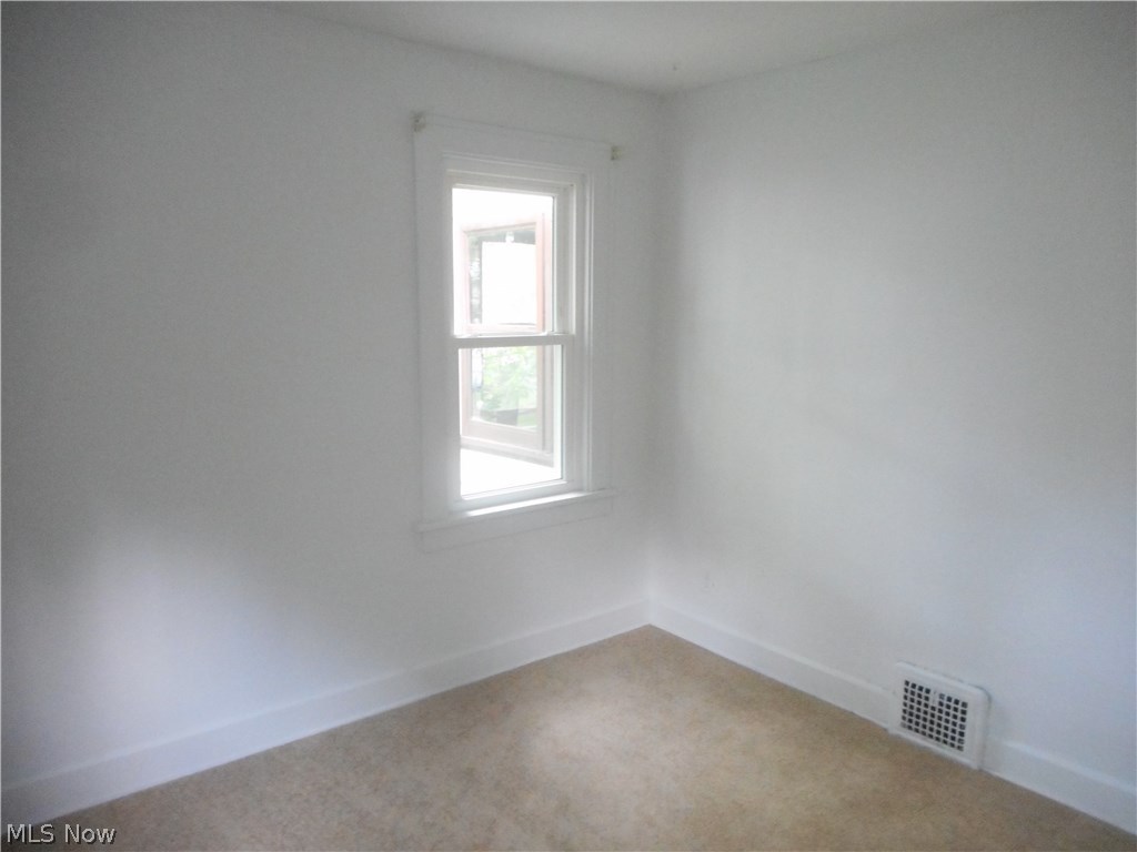 3882 Northampton Road Cleveland Heights, OH 44121 - Photo 12 of 15
