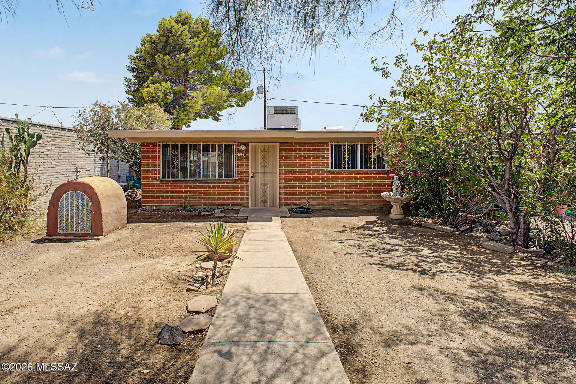 1841 West Caravelle Road Tucson, AZ 85713 - Photo 1 of 24 02 - Caravelle