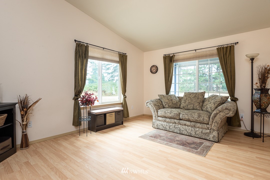 13245 Reo Road Southeast Rainier, WA 98576 - Photo 3 of 23 Gallery Image 3