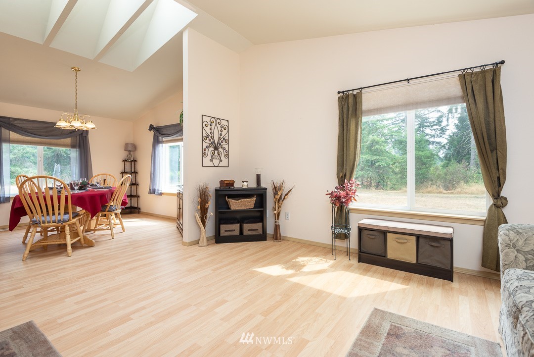 13245 Reo Road Southeast Rainier, WA 98576 - Photo 4 of 23 Gallery Image 4
