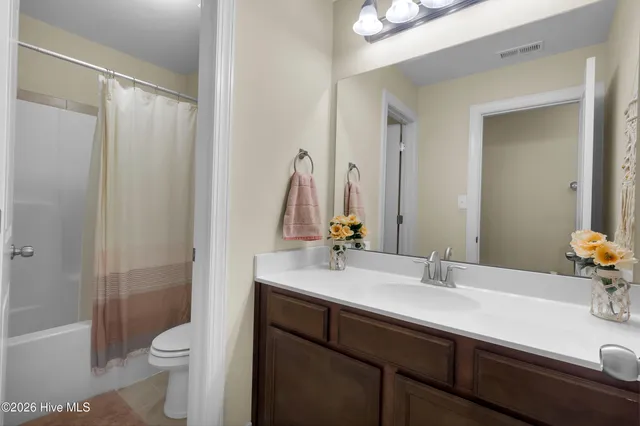 $425,000 | 1004 Spot Circle, New Bern, NC 28562