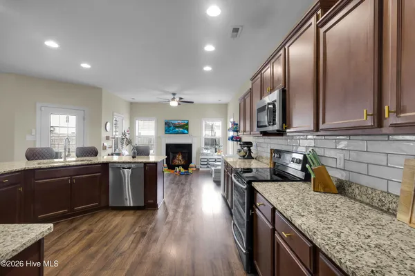 $425,000 | 1004 Spot Circle, New Bern, NC 28562