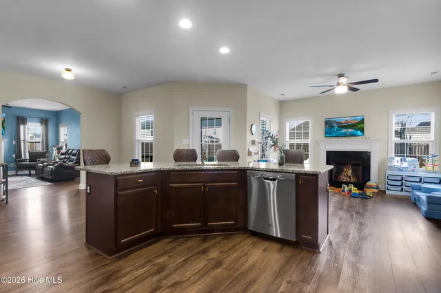 $425,000 | 1004 Spot Circle, New Bern, NC 28562