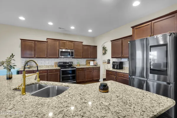 $425,000 | 1004 Spot Circle, New Bern, NC 28562