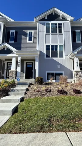 $3,200 | 2008 Yellowstone Boulevard, Unit 2008, Mundelein, IL 60060