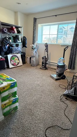 $3,200 | 2008 Yellowstone Boulevard, Unit 2008, Mundelein, IL 60060