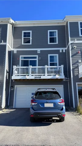 $3,200 | 2008 Yellowstone Boulevard, Unit 2008, Mundelein, IL 60060