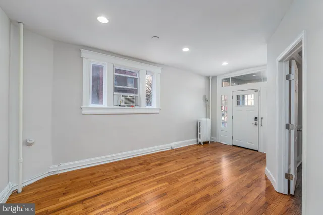 $1,500 | 101 East 33rd Street, Unit 1, Baltimore, MD 21218