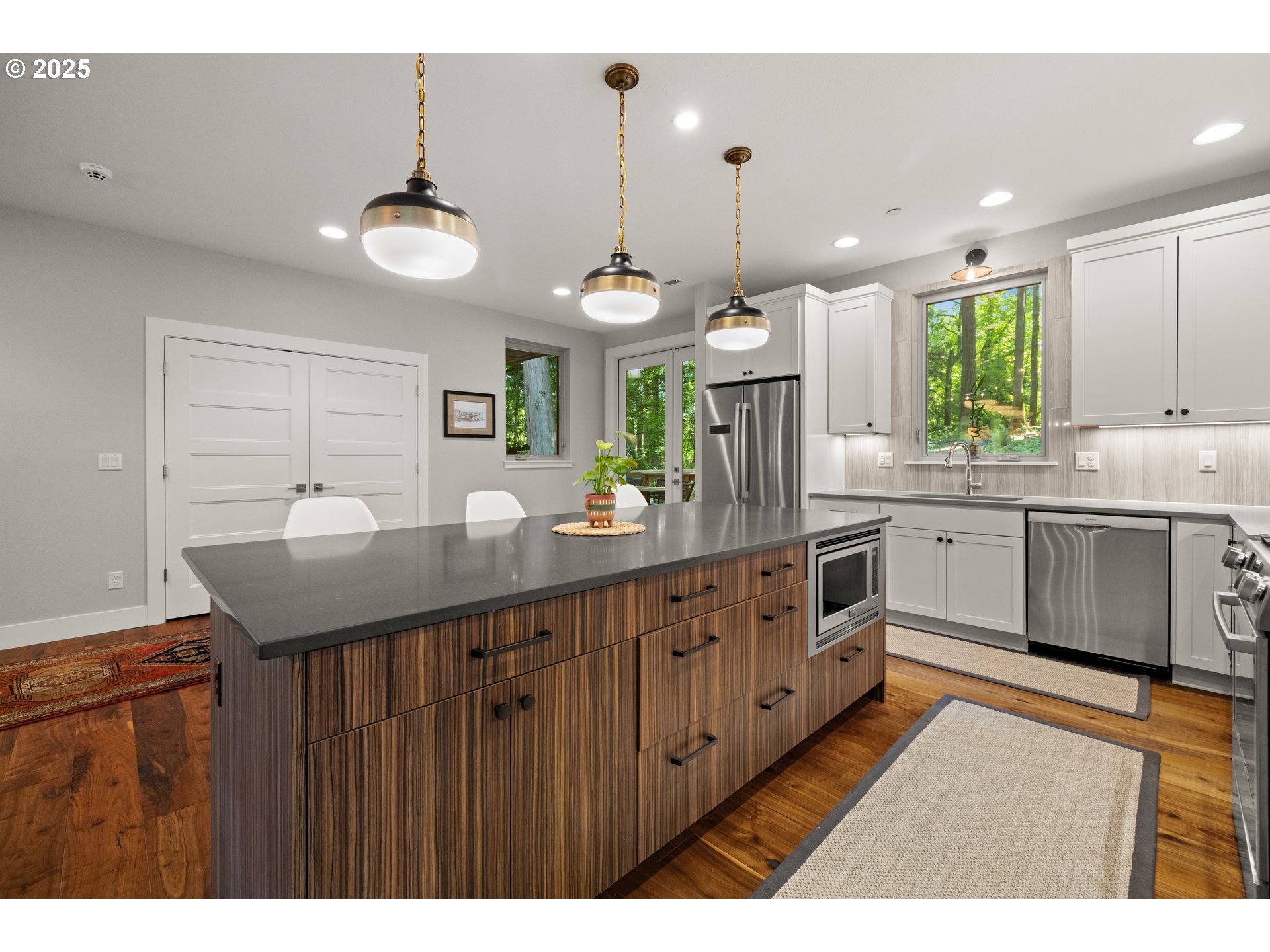 3344 Southwest Palatine Street Portland, OR 97219 - Photo 12 of 47