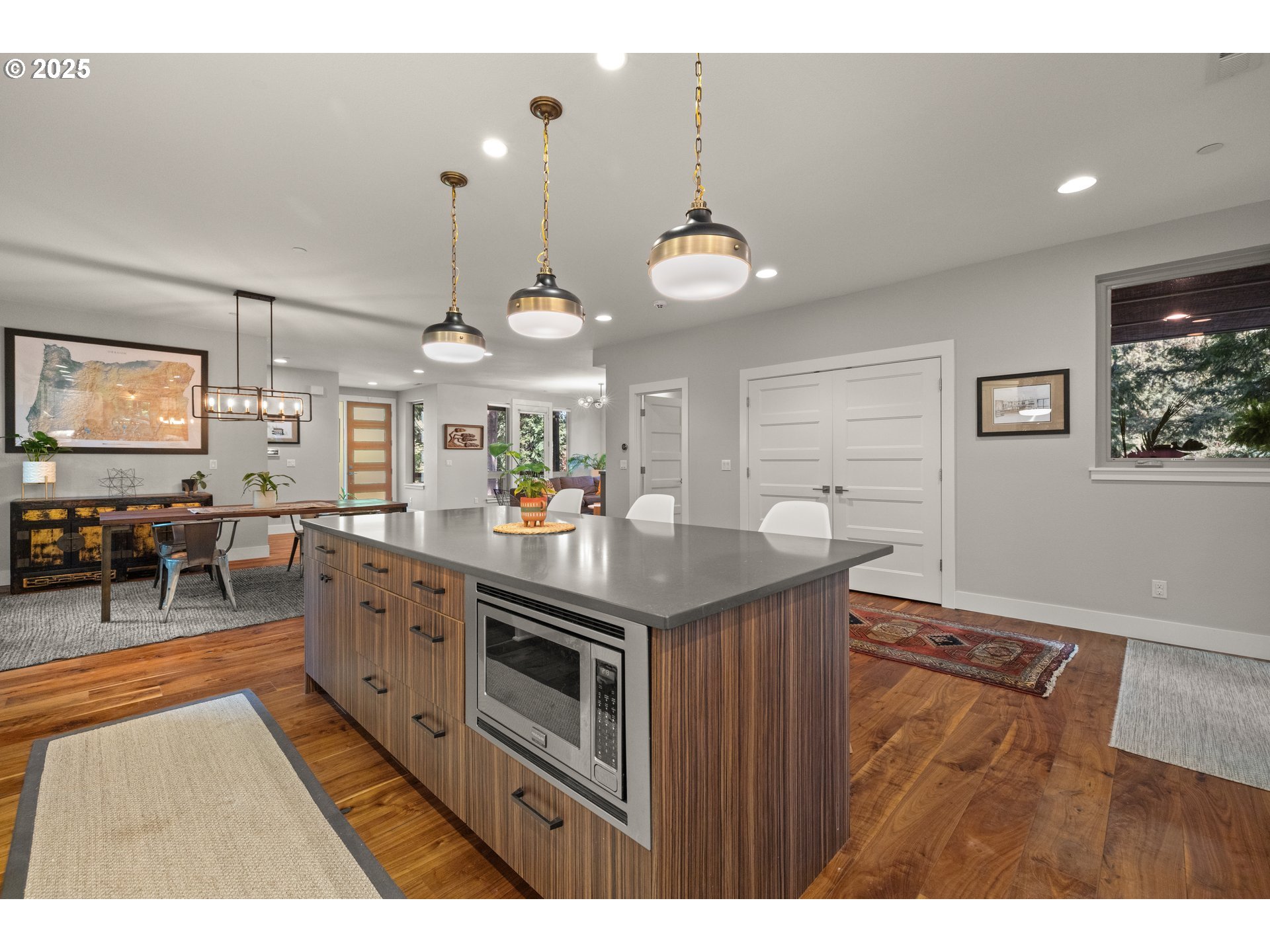 3344 Southwest Palatine Street Portland, OR 97219 - Photo 16 of 47