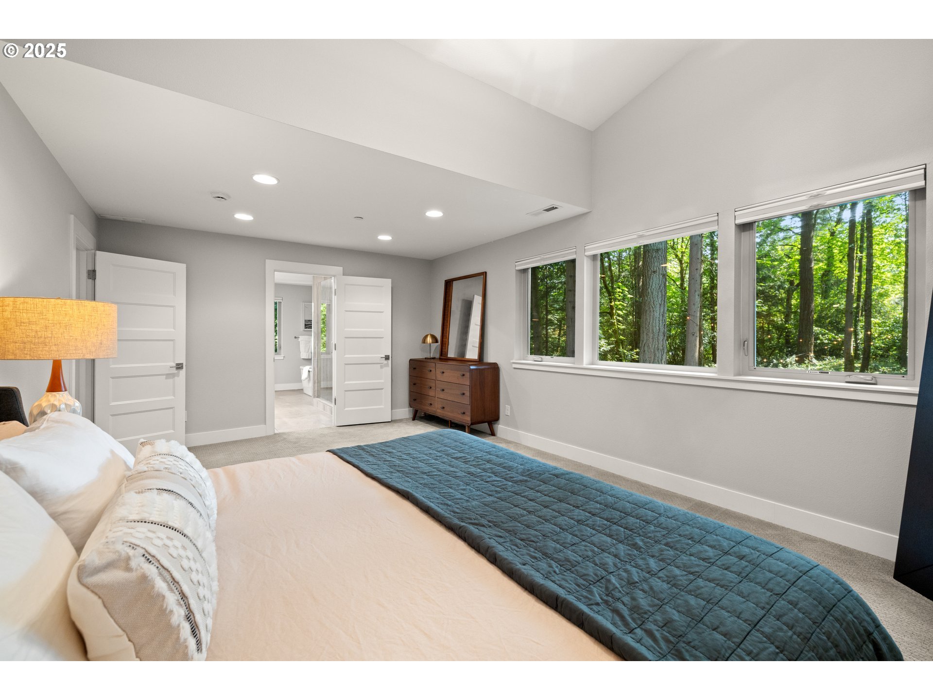 3344 Southwest Palatine Street Portland, OR 97219 - Photo 28 of 47