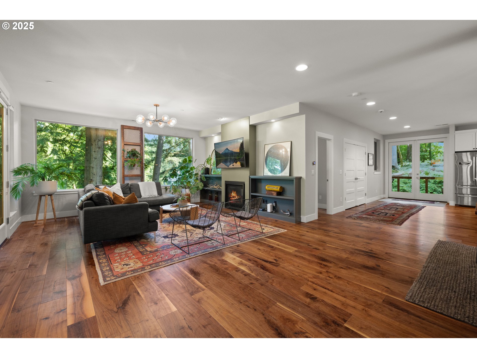 3344 Southwest Palatine Street Portland, OR 97219 - Photo 7 of 47